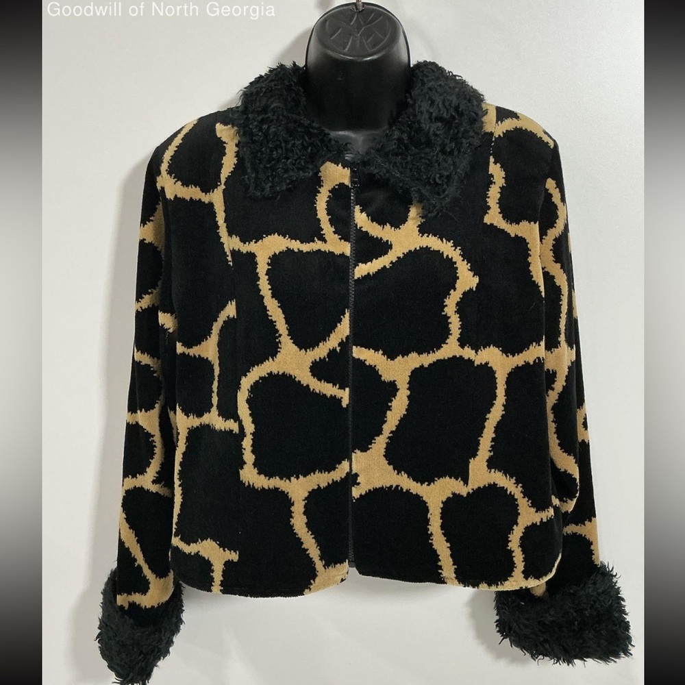 Painted Pony Brand Black and Tan Velour/Teddy Like Jacket            Size M